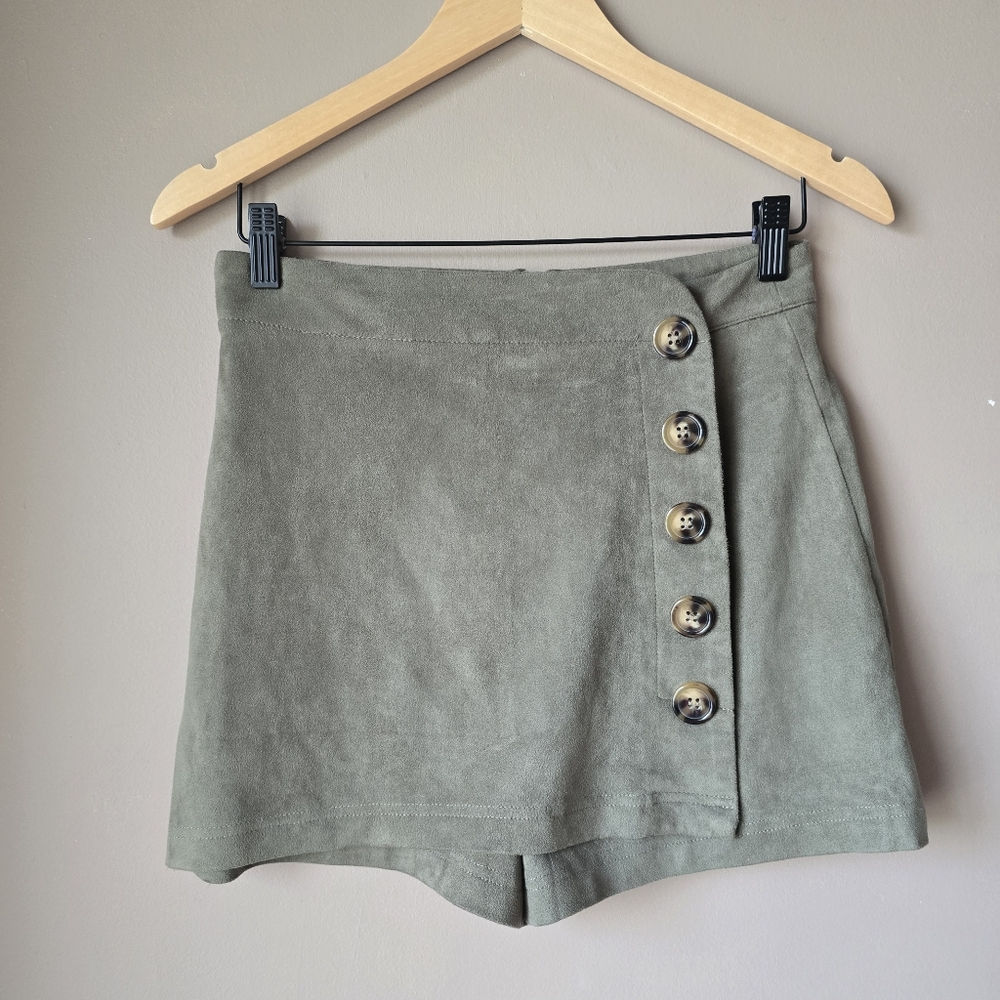 Altar'd State Faux Suede Olive Button-Front Skort Size Small